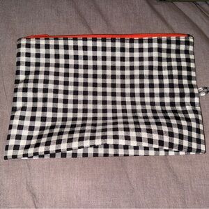 Baggu Medium Go Pouch (1 only)